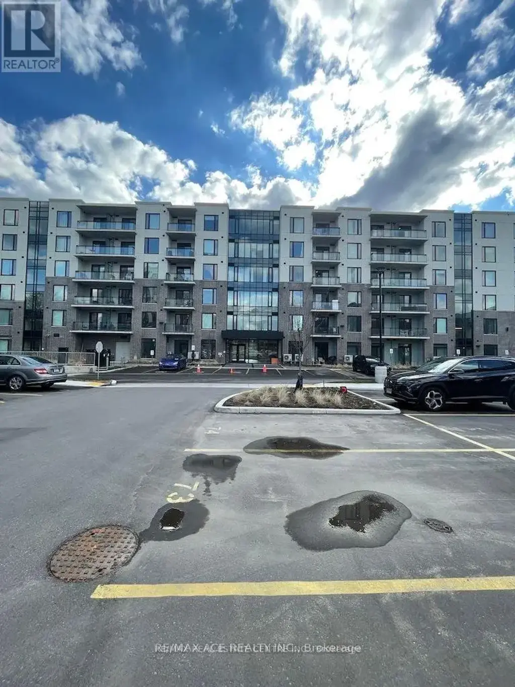 601 - 103 Roger Street, Waterloo